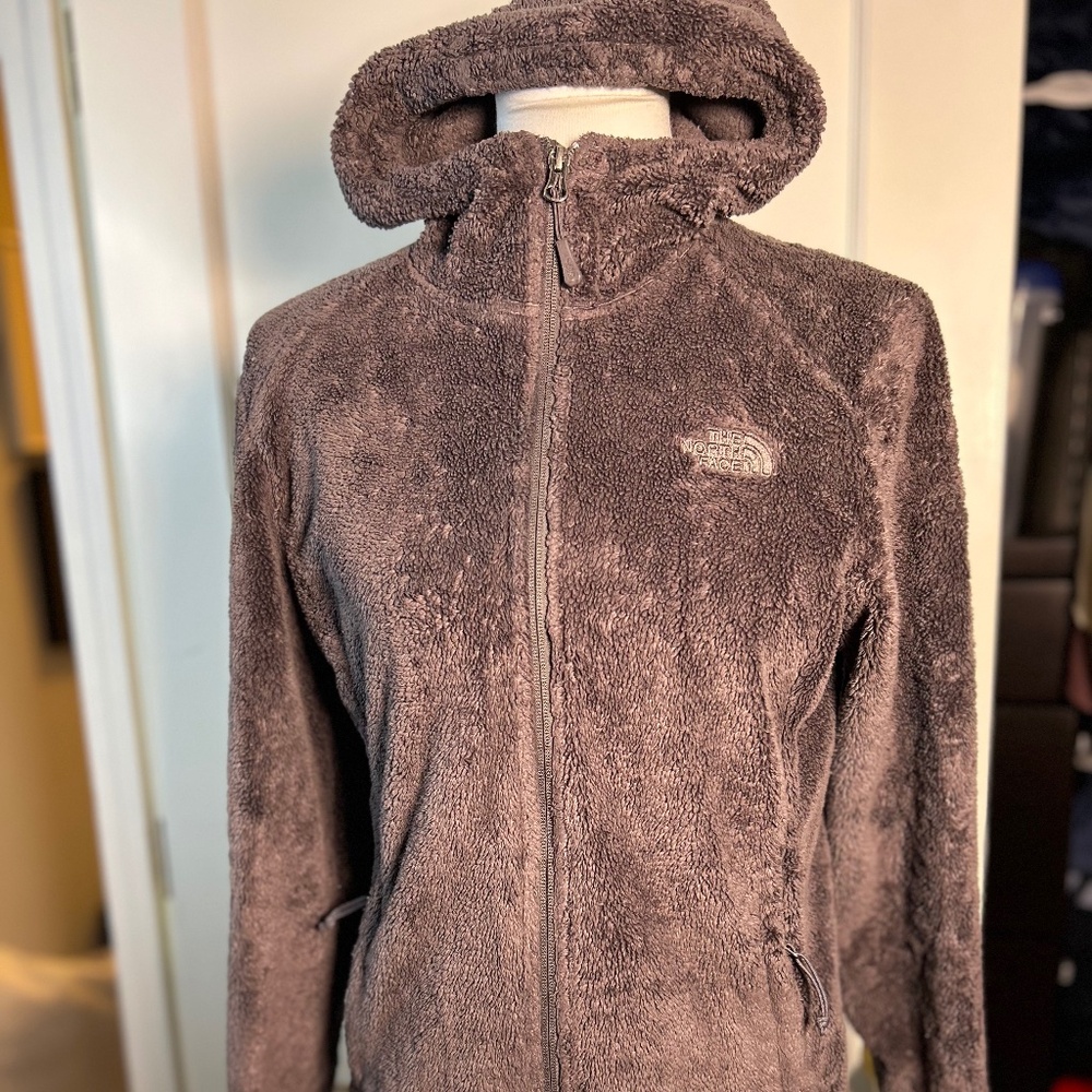 North Face Women's Small full zippered hooded sherpa fleece Jacket Plum Fall
